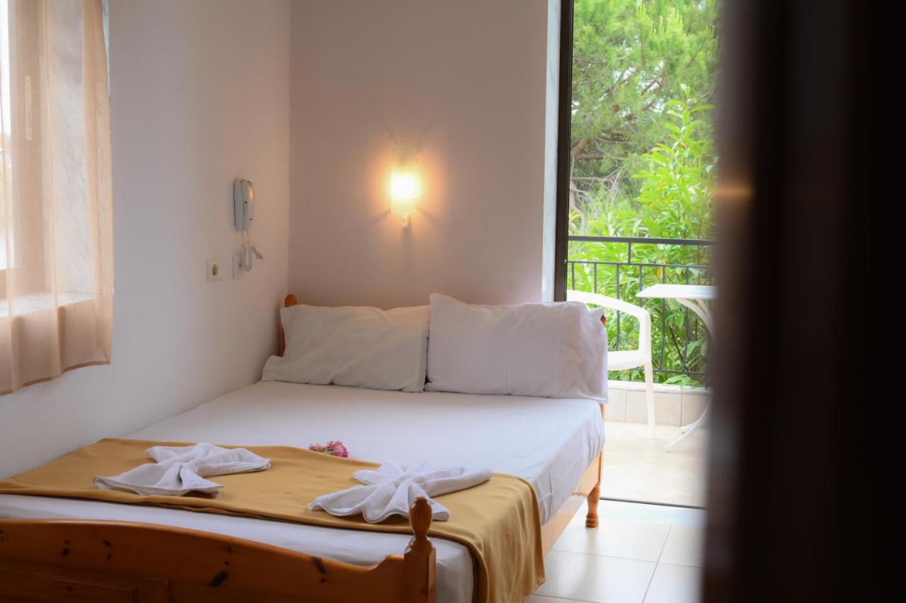 Hotel Geromichalos Paralía Skotínis Zewnętrze zdjęcie
