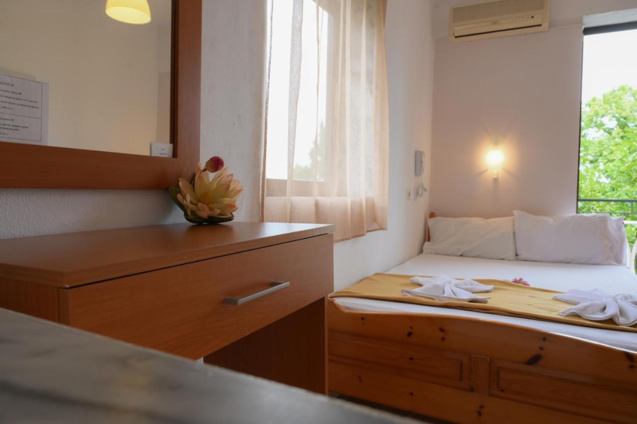 Hotel Geromichalos Paralía Skotínis Zewnętrze zdjęcie