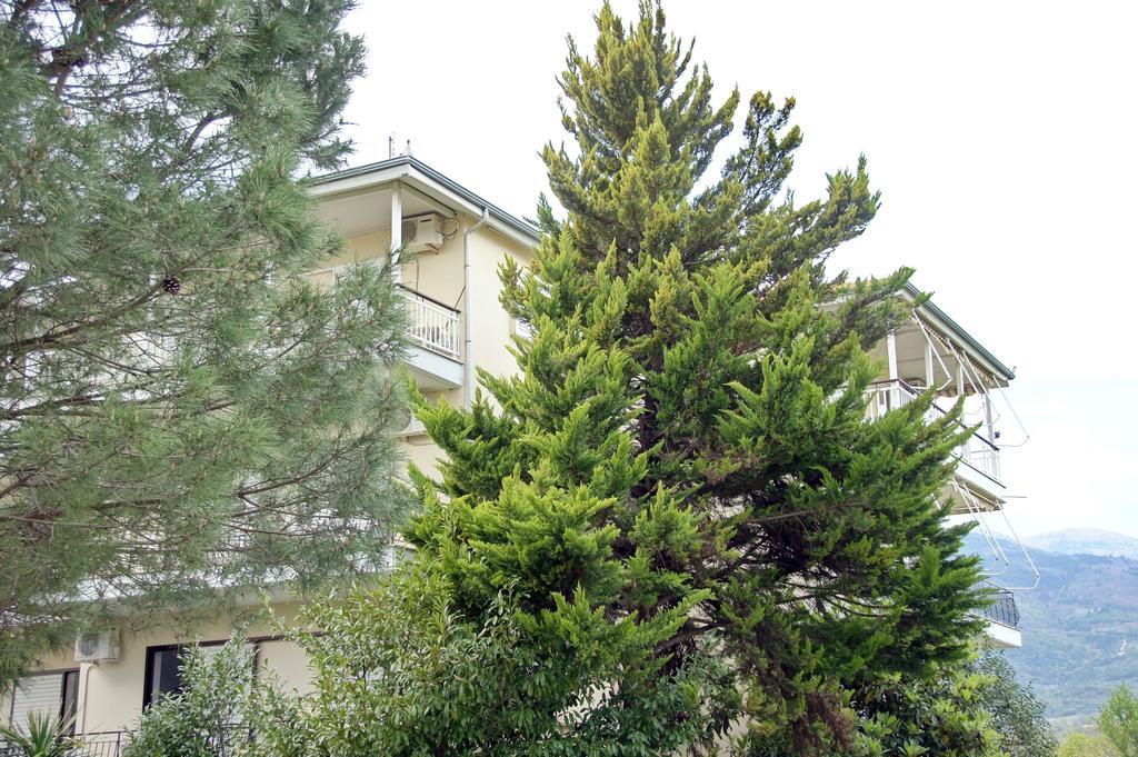 Hotel Geromichalos Paralía Skotínis Zewnętrze zdjęcie