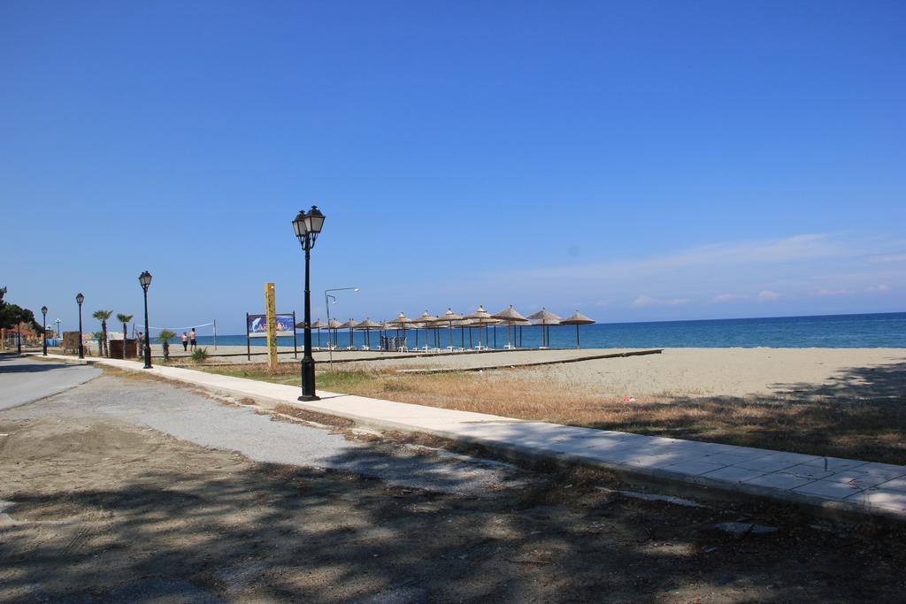 Hotel Geromichalos Paralía Skotínis Zewnętrze zdjęcie