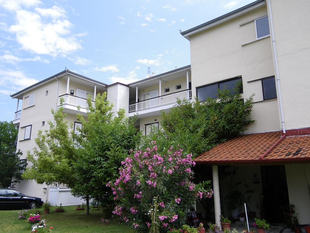 Hotel Geromichalos Paralía Skotínis Zewnętrze zdjęcie