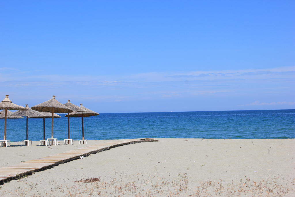 Hotel Geromichalos Paralía Skotínis Zewnętrze zdjęcie